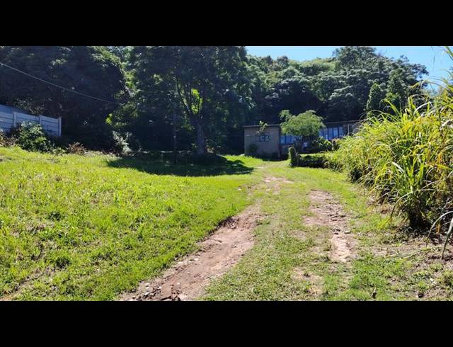 LAND FOR SALE IN UMHLATHUZANA